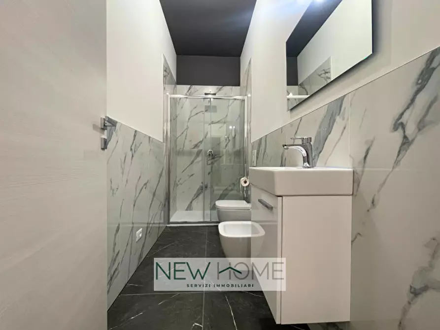 Immagine 9 di Camera in affitto  in Via Adria a Verona