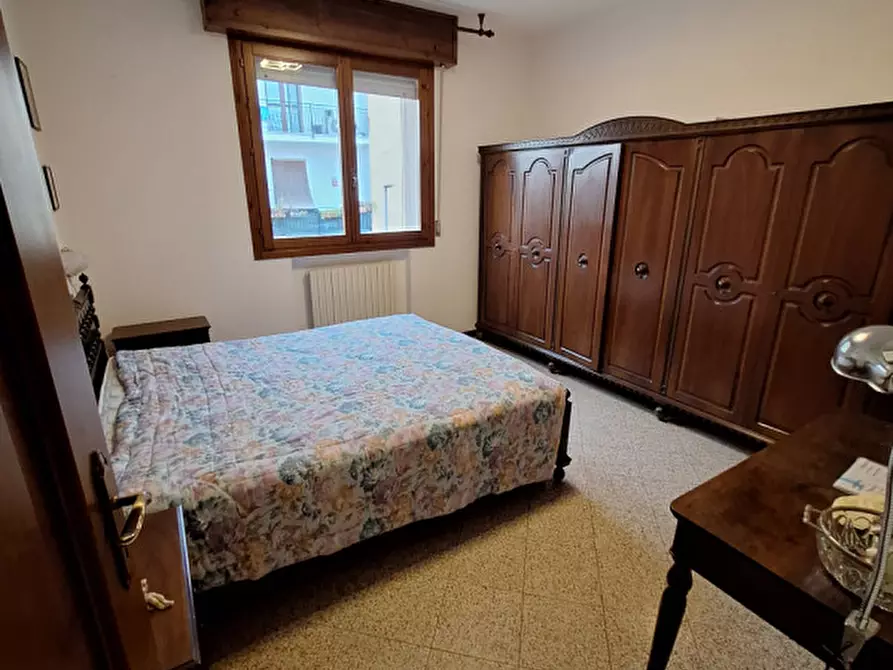 Immagine 10 di Camera in affitto  in via Pegli a Modena