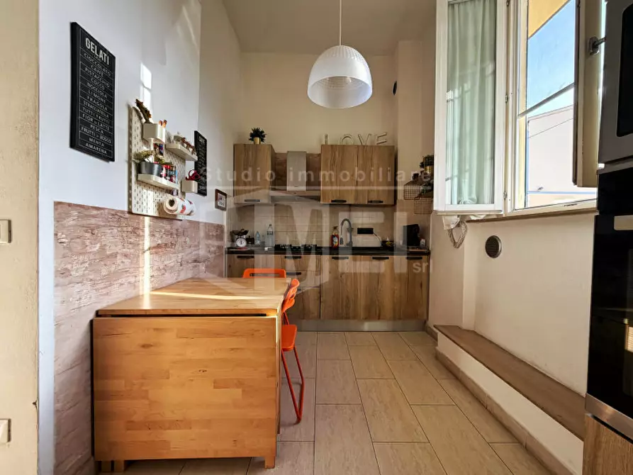 Immagine 1 di Appartamento in vendita  in via aurelio nicolodi a Livorno