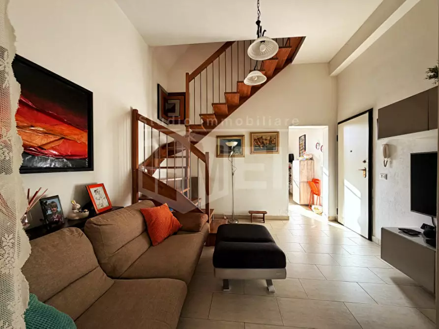 Immagine 8 di Appartamento in vendita  in via aurelio nicolodi a Livorno