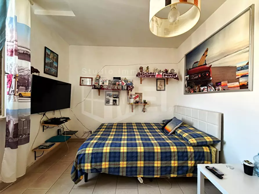 Immagine 16 di Appartamento in vendita  in via aurelio nicolodi a Livorno
