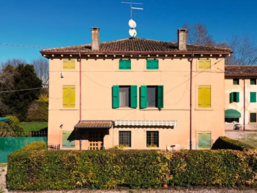 Immagine 6 di Rustico / casale in vendita  a Mozzecane