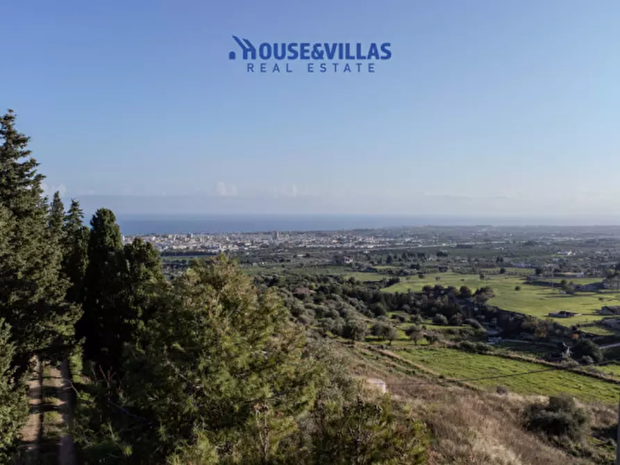 Immagine 1 di Villa in vendita  in sanghitello a Avola