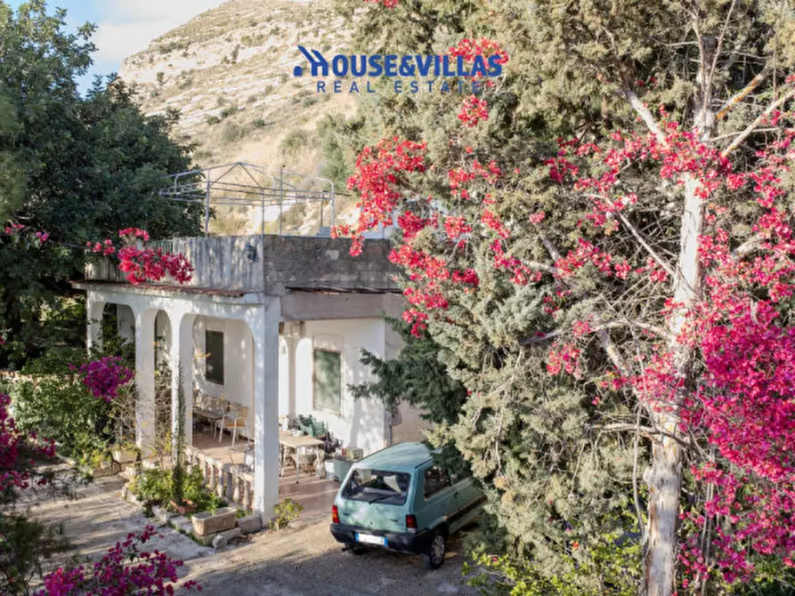 Immagine 5 di Villa in vendita  in sanghitello a Avola