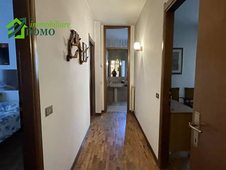 Immagine 13 di Appartamento in vendita  in schio a Schio