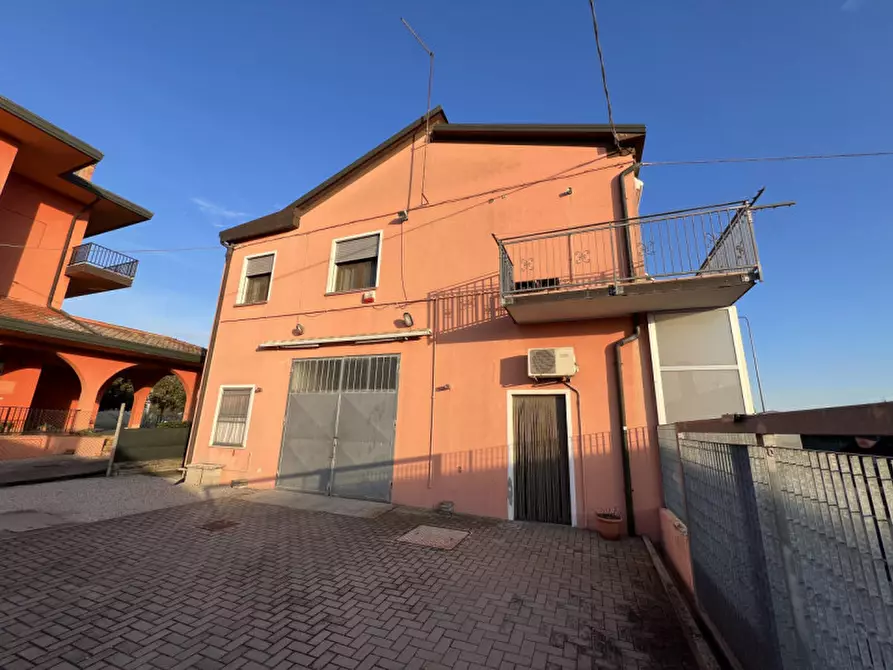Immagine 3 di Appartamento in vendita  in Strada Statale 309 Romea, 11 a Chioggia