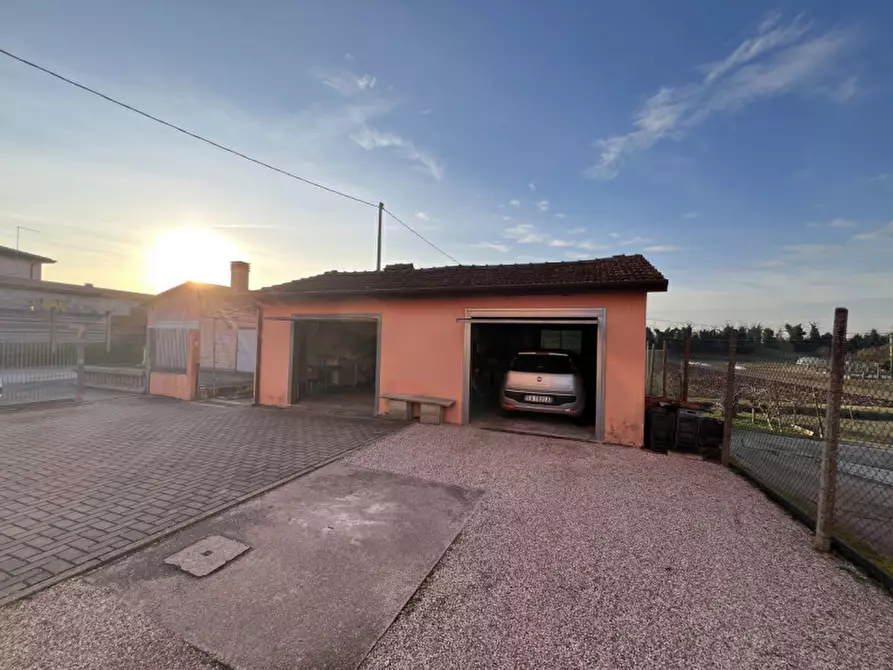 Immagine 5 di Appartamento in vendita  in Strada Statale 309 Romea, 11 a Chioggia