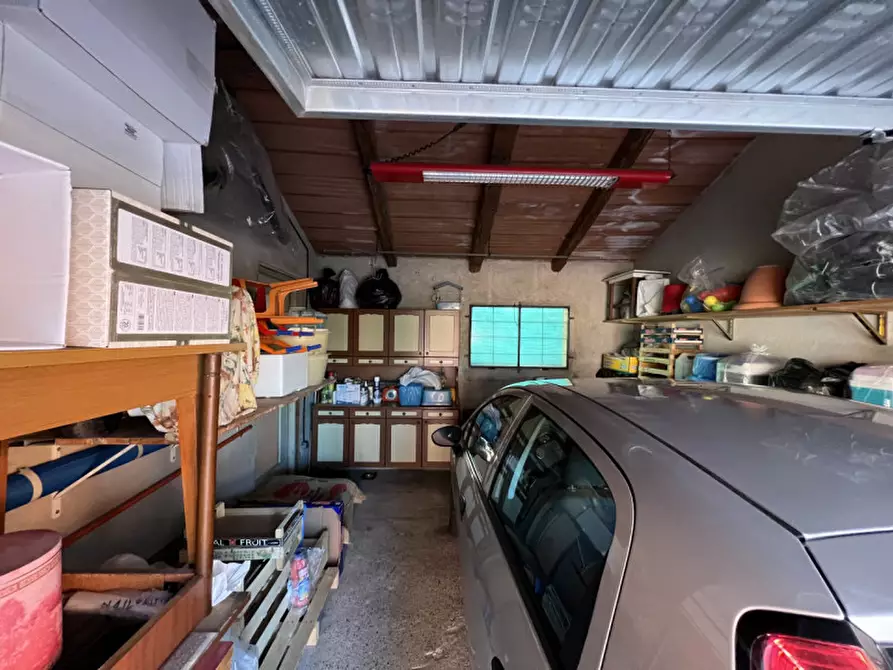 Immagine 7 di Appartamento in vendita  in Strada Statale 309 Romea, 11 a Chioggia