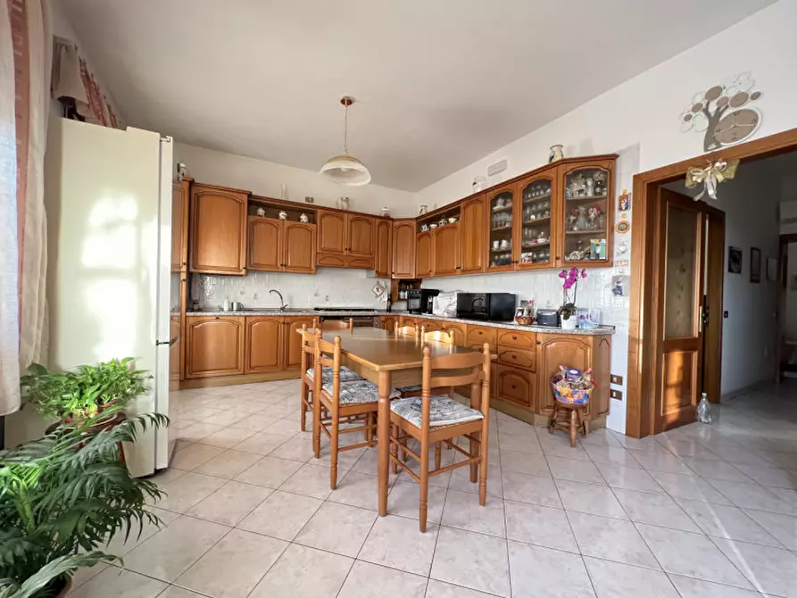 Immagine 12 di Appartamento in vendita  in Strada Statale 309 Romea, 11 a Chioggia