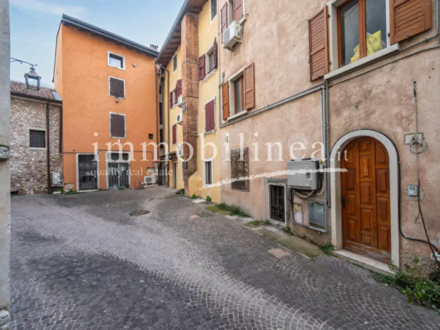 Immagine 24 di Palazzo in vendita  in Via Porta San Zeno a Lazise