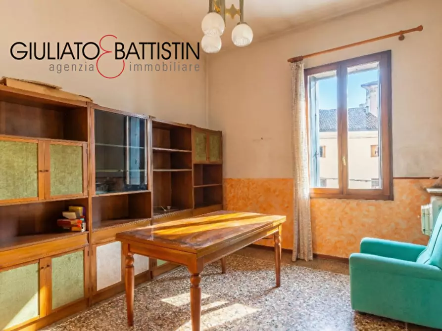 Immagine 3 di Appartamento in vendita  in Contrà S. Marco a Vicenza