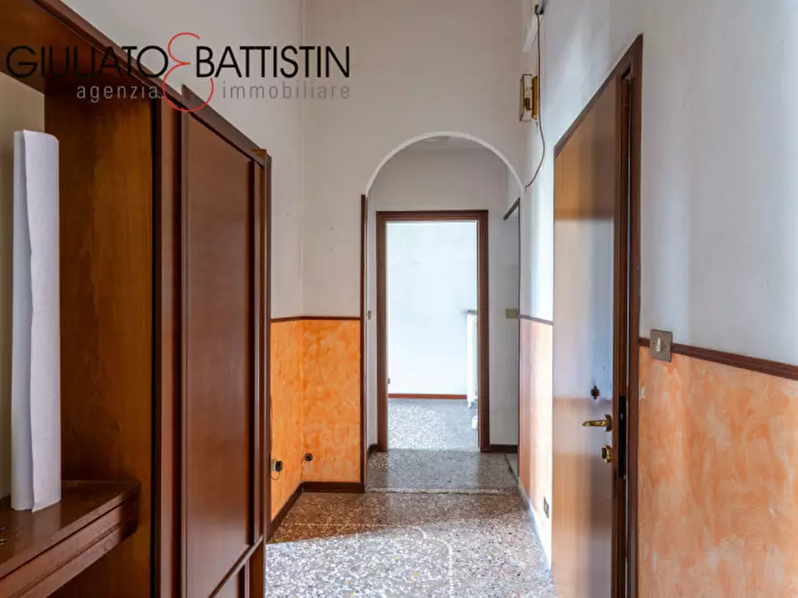 Immagine 4 di Appartamento in vendita  in Contrà S. Marco a Vicenza