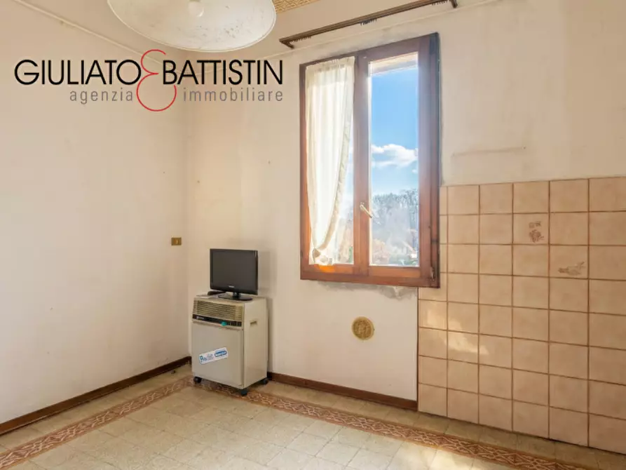 Immagine 6 di Appartamento in vendita  in Contrà S. Marco a Vicenza