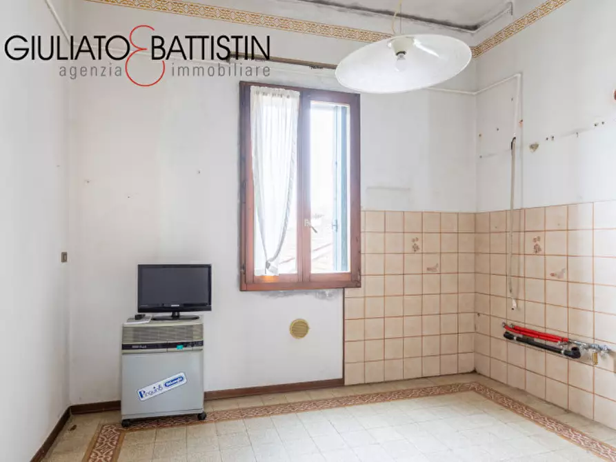 Immagine 7 di Appartamento in vendita  in Contrà S. Marco a Vicenza