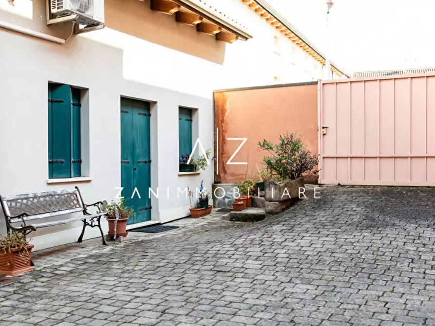 Immagine 29 di Attico in vendita  in Via Bastia Vecchia a Castelfranco Veneto