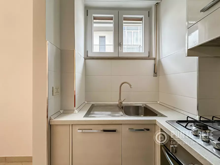 Immagine 4 di Appartamento in vendita  in Via Delle Pietre a Verona