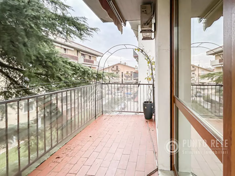 Immagine 8 di Appartamento in vendita  in Via Delle Pietre a Verona