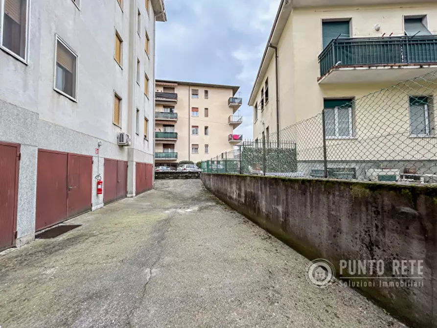 Immagine 28 di Appartamento in vendita  in Via Delle Pietre a Verona