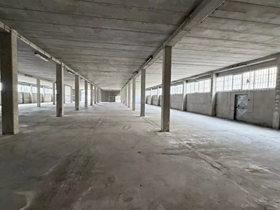 Immagine 7 di Capannone industriale in vendita  in VIA SACCO E VANZETTI a Ancona