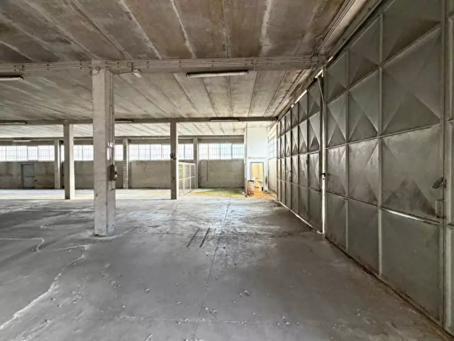 Immagine 6 di Capannone industriale in vendita  in VIA SACCO E VANZETTI a Ancona