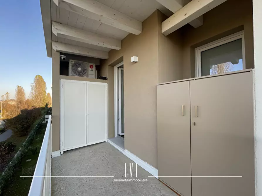 Immagine 34 di Attico in vendita  a Jesolo