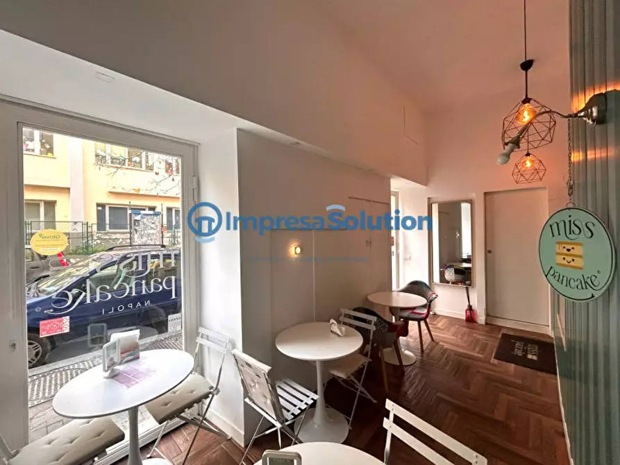 Immagine 5 di Attività commerciale in affitto  in Via Giovanni Merliani a Napoli