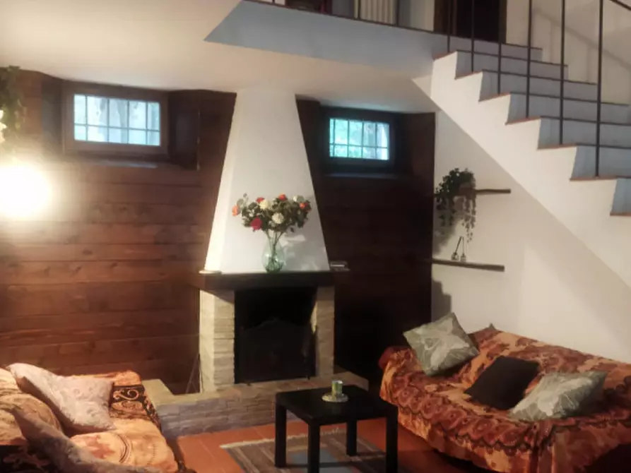 Immagine 1 di Villa in affitto  in Via Thaon De Revel a Ancona