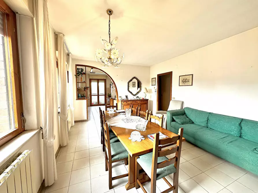 Immagine 1 di Appartamento in vendita  a Perugia