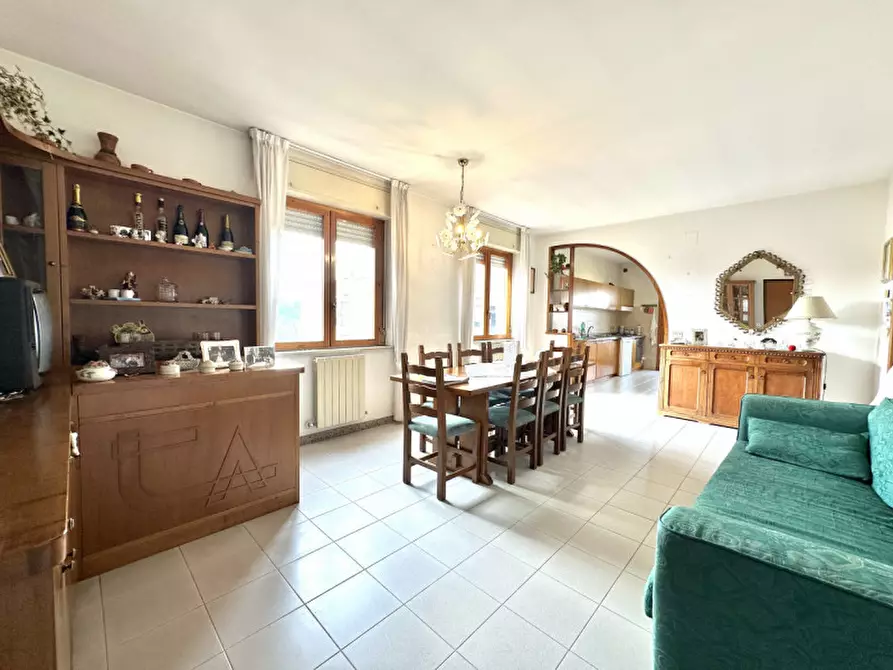 Immagine 2 di Appartamento in vendita  a Perugia