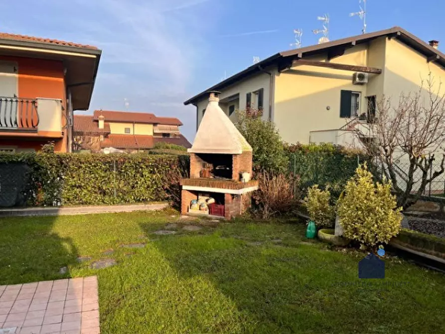 Immagine 10 di Appartamento in vendita  in Via Olga e Giulio Pluda a Castenedolo