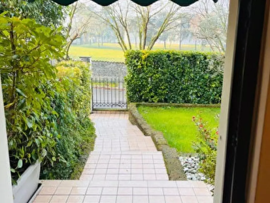 Immagine 36 di Appartamento in vendita  in Via Olga e Giulio Pluda a Castenedolo