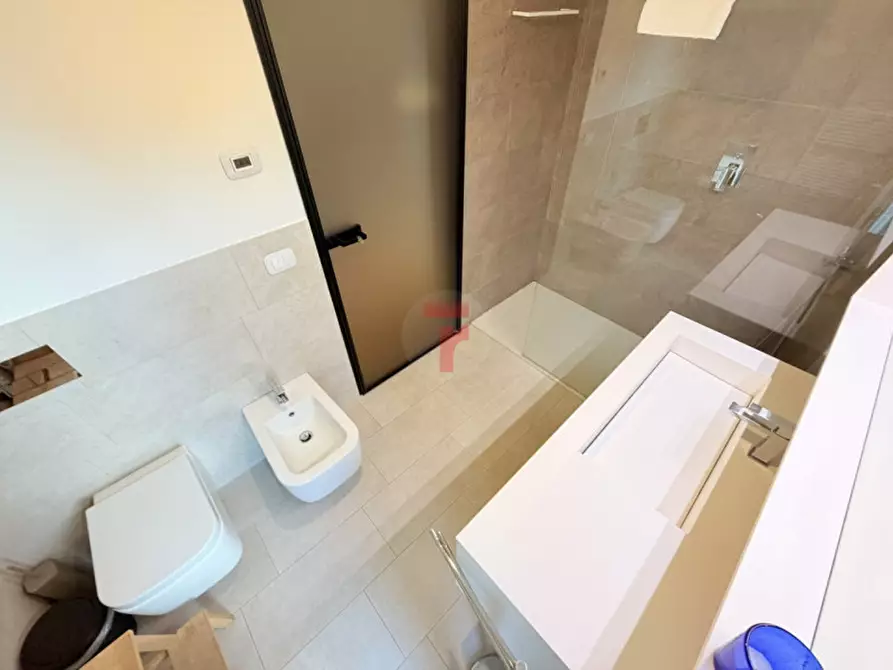 Immagine 23 di Casa trifamiliare in vendita  in Via Normandia a Padova