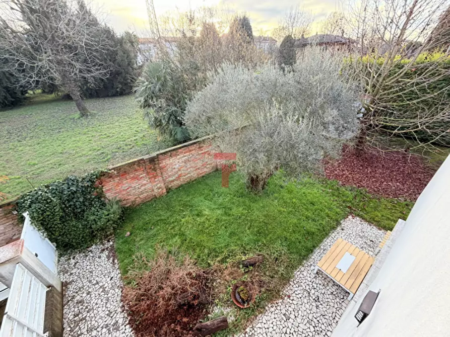 Immagine 26 di Casa trifamiliare in vendita  in Via Normandia a Padova
