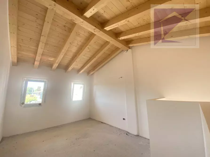 Immagine 10 di Appartamento in vendita  a Loreggia