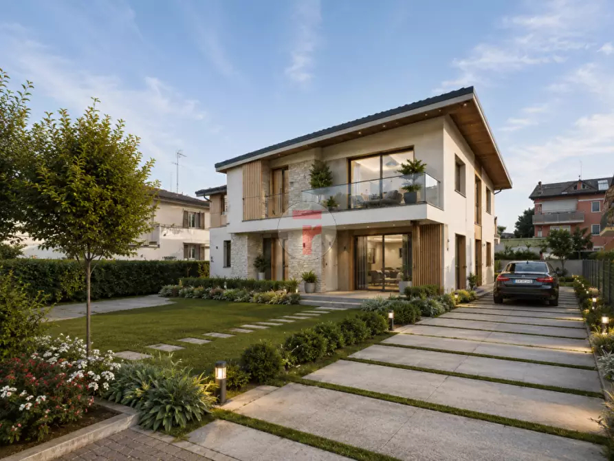 Immagine 8 di Terreno in vendita  a Padova