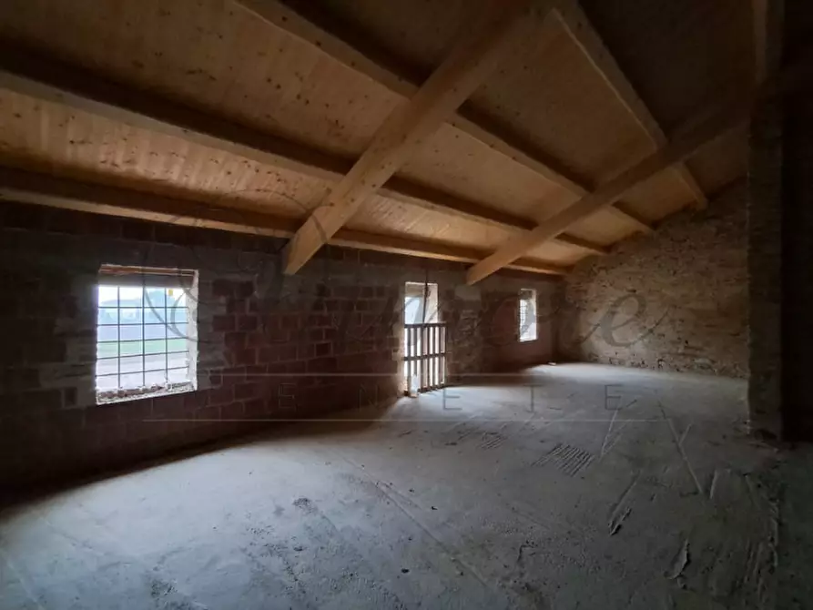 Immagine 11 di Rustico / casale in vendita  in CANDIANA a Candiana