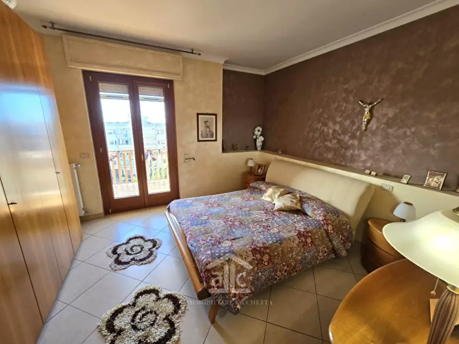 Immagine 3 di Appartamento in vendita  in Via E. A. Mario 3b a Lecce