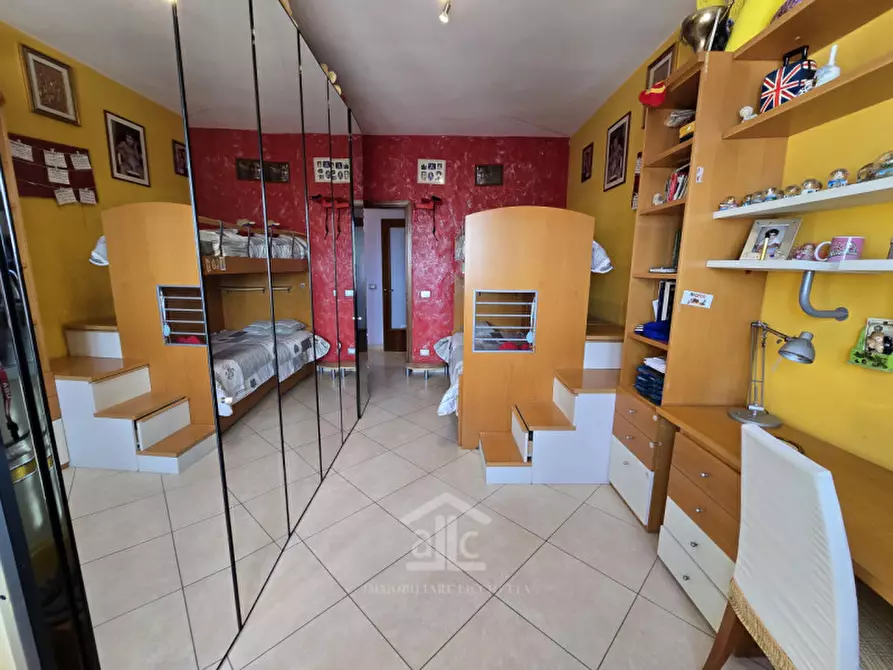 Immagine 10 di Appartamento in vendita  in Via E. A. Mario 3b a Lecce