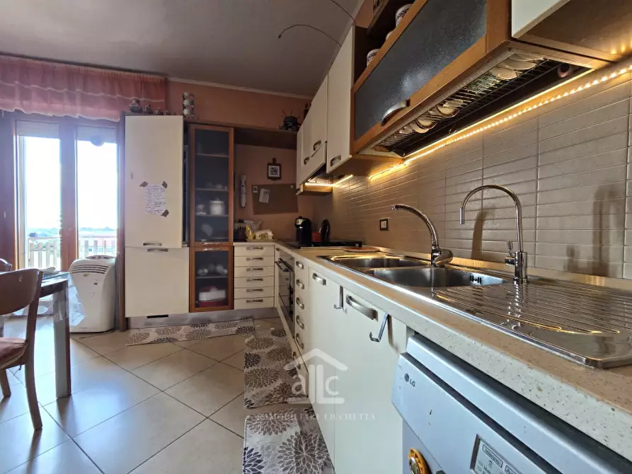 Immagine 12 di Appartamento in vendita  in Via E. A. Mario 3b a Lecce