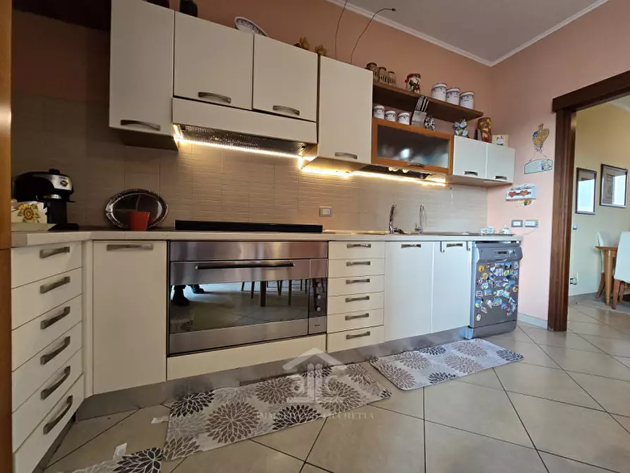 Immagine 27 di Appartamento in vendita  in Via E. A. Mario 3b a Lecce