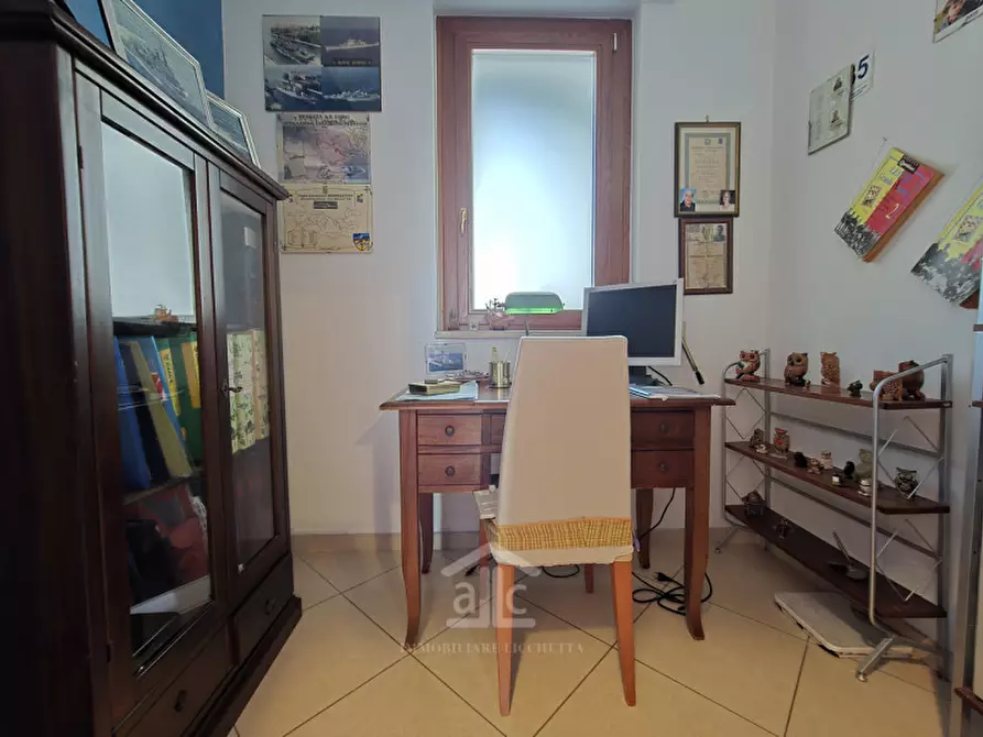 Immagine 36 di Appartamento in vendita  in Via E. A. Mario 3b a Lecce