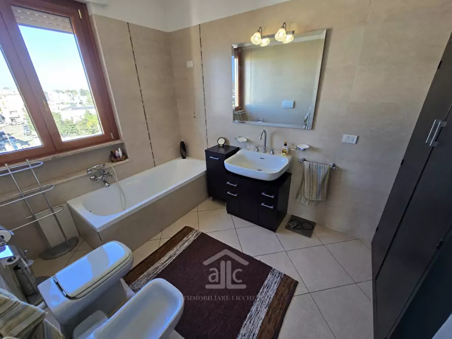 Immagine 40 di Appartamento in vendita  in Via E. A. Mario 3b a Lecce