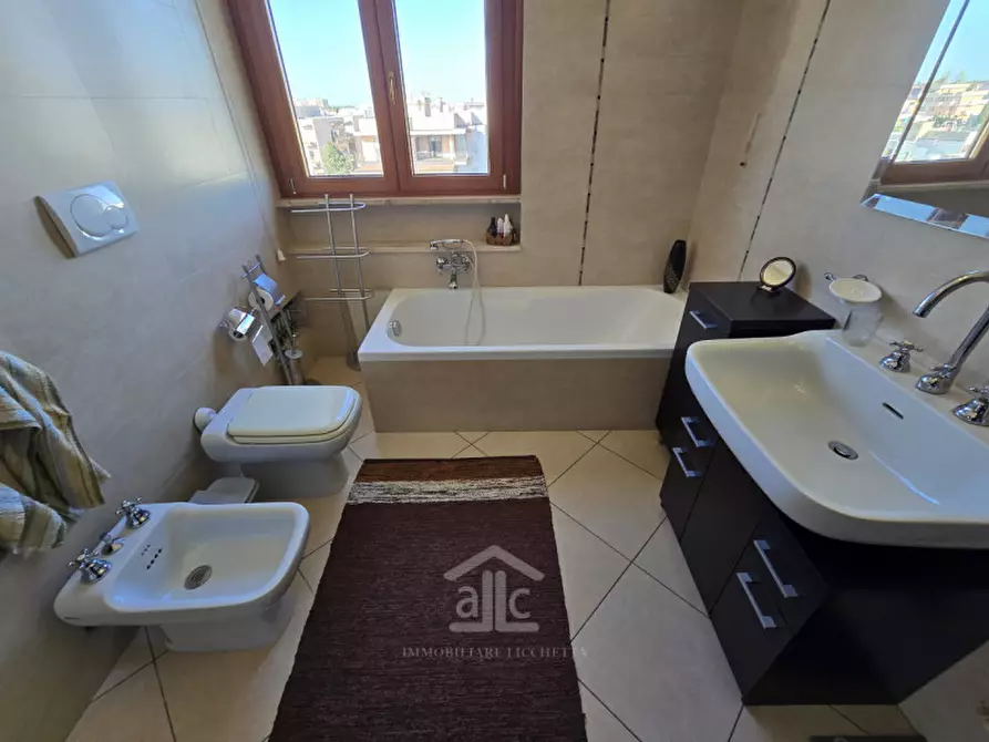 Immagine 41 di Appartamento in vendita  in Via E. A. Mario 3b a Lecce