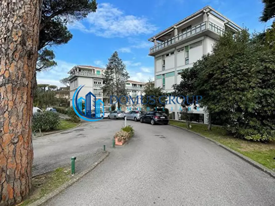 Immagine 1 di Appartamento in vendita  in Via Cassia a Roma