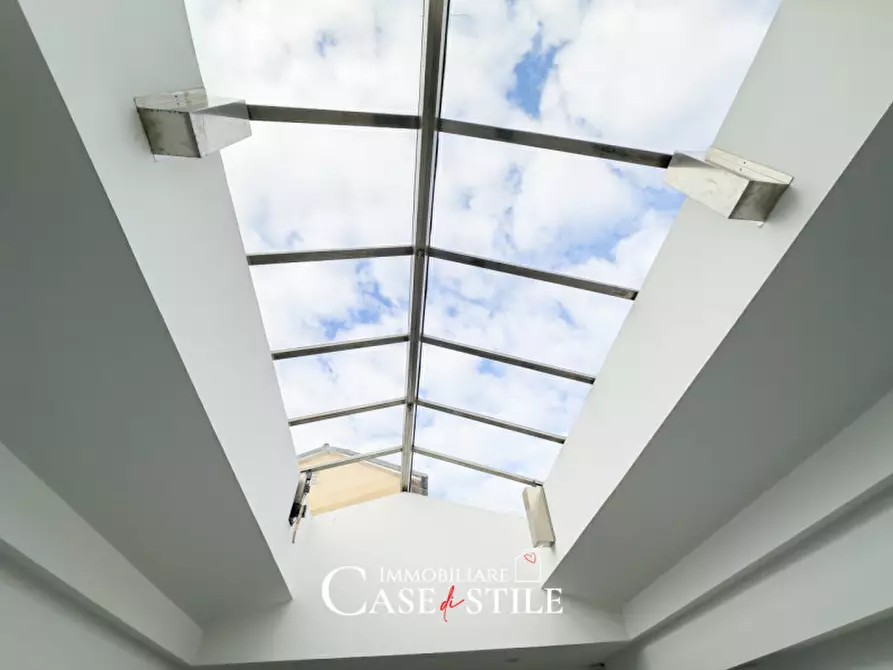 Immagine 17 di Appartamento in vendita  in Via Cicala a Sarzana