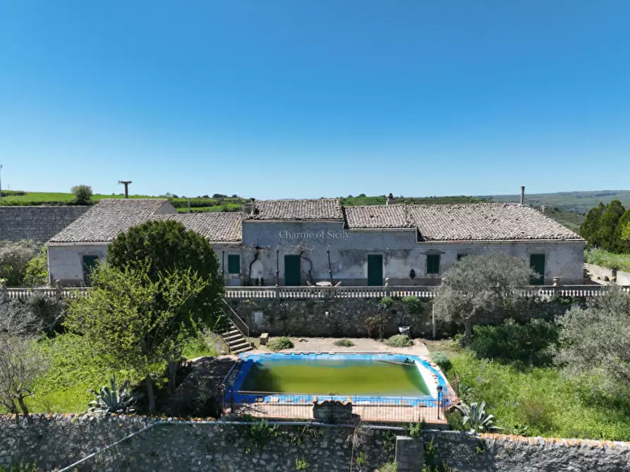 Immagine 1 di Villa in vendita  in SP 58 a Ragusa