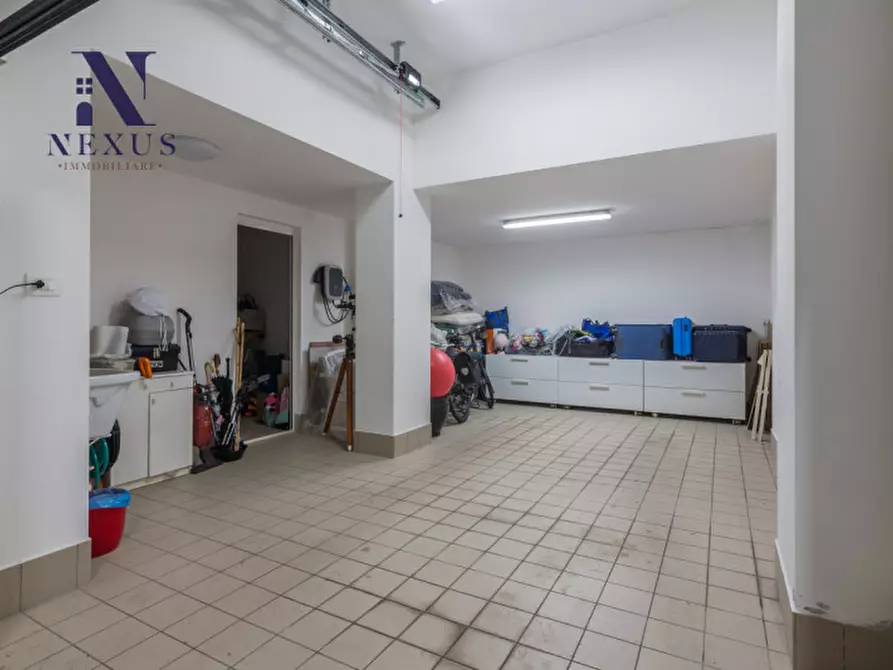 Immagine 35 di Appartamento in vendita  a Fano