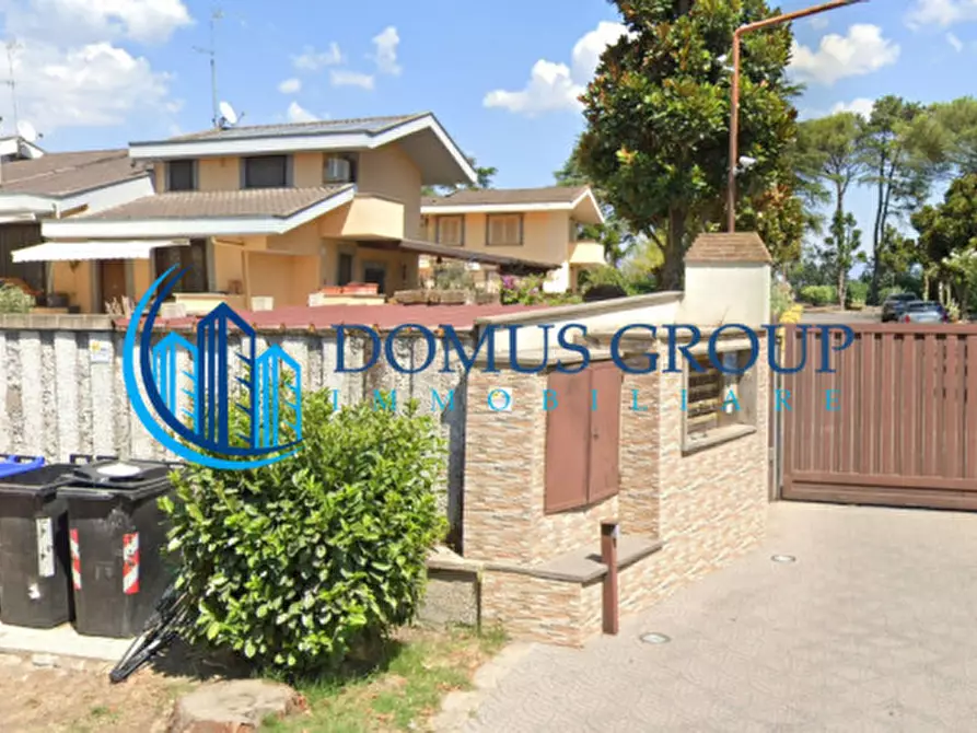 Immagine 21 di Villa in vendita  in Via Fratelli Maristi a Roma