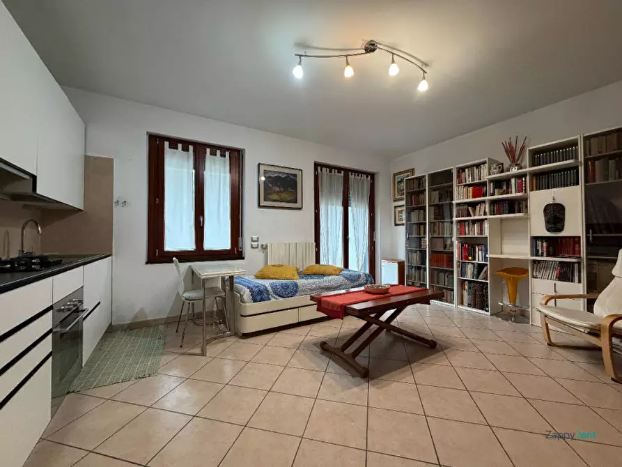 Immagine 2 di Appartamento in affitto  in Via Bruno Cassinari a Milano