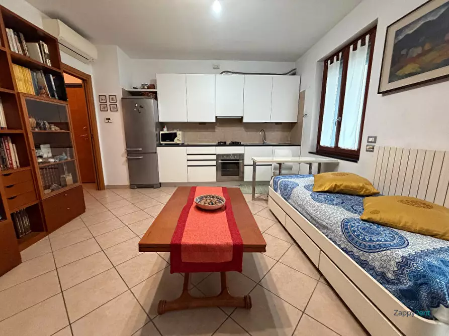 Immagine 3 di Appartamento in affitto  in Via Bruno Cassinari a Milano